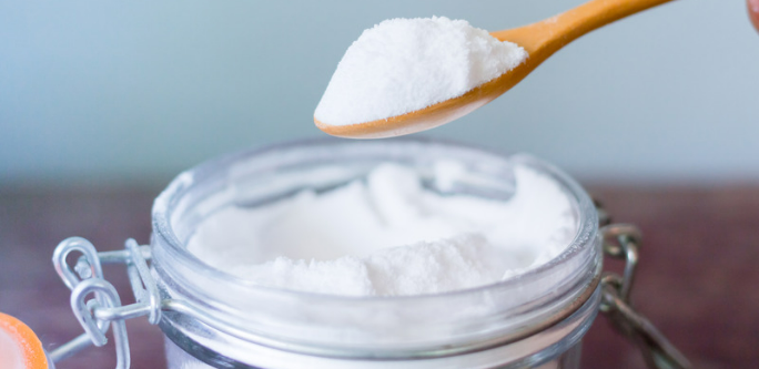 The impact of washing clothes with baking soda
